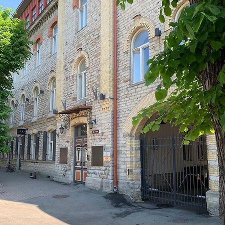 Orange Apartments Mere تالين المظهر الخارجي الصورة